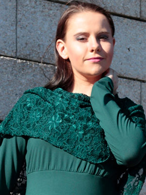 Zelené krajkové pončo