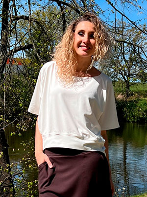 Volné triko smetanové