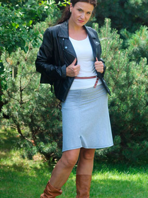 Sukně zvonová řasená šedá