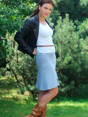 Sukně zvonová řasená šedá