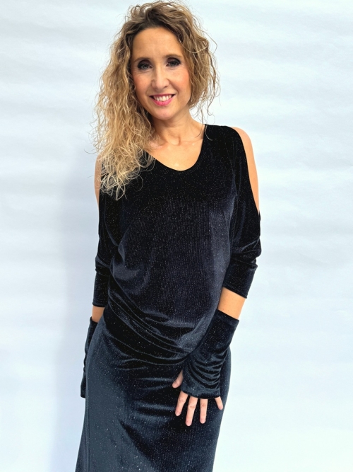 Sametová tunika volná ramena s leskem