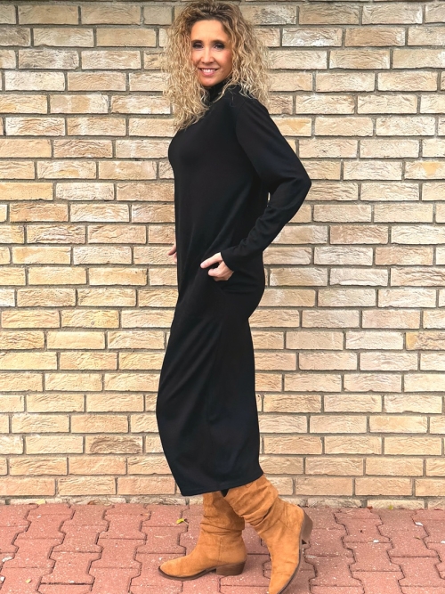 Černé dlouhé šaty se stojáčkem