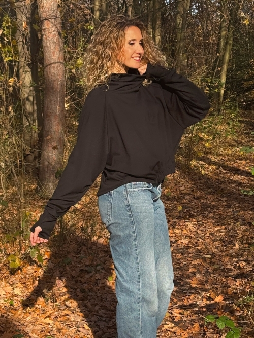 Volný rolák s gumou černý