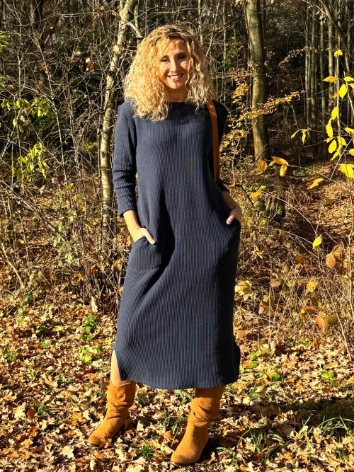 Svetrové šaty tmavě modré