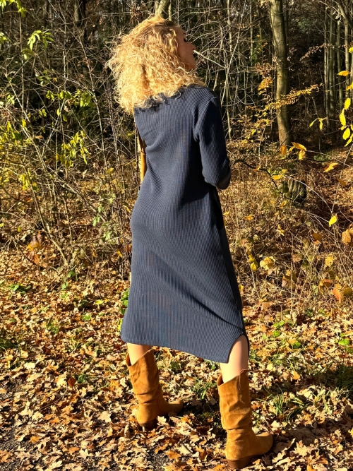 Svetrové šaty tmavě modré