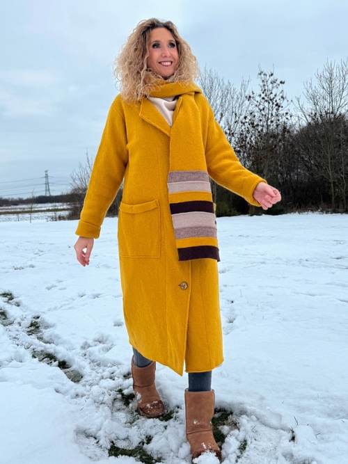 Zimní kabát pařená vlna hořčicová s šálou
