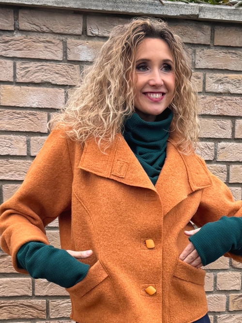 Volné sako z pařené vlny medové