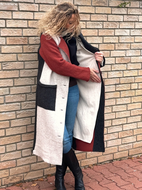 Zimní kabát pařená vlna barevný cik cak zateplený