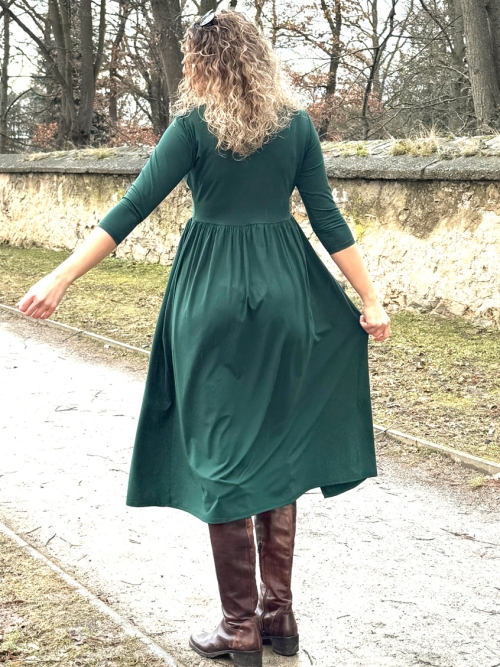 Šaty s rozparky tmavě zelené