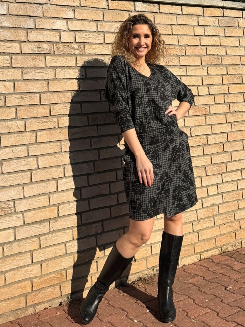 Překládaná krátká sukně šedo černá