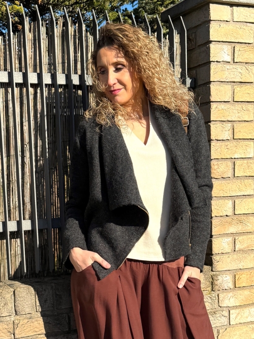 Křivák z pařené vlny antracit