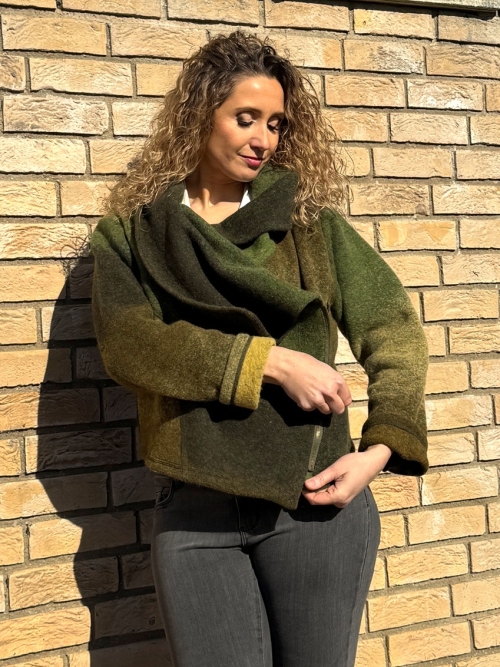 Křivák z vlněného fleesu zelené ombré