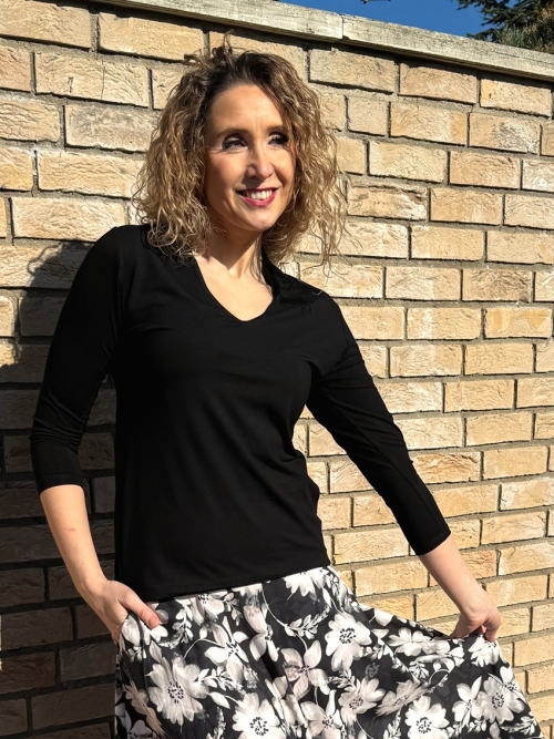 Tričko zdvojené s malým stojáčkem černé