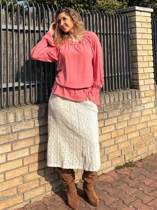 Zvonová krajková sukně