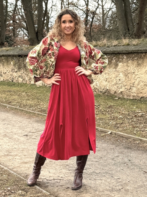 Šaty s rozparky červené