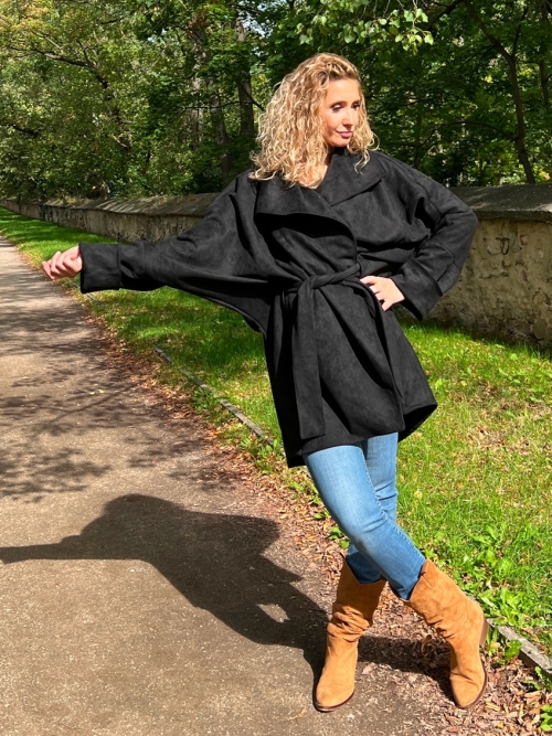 Semišový plášť volný černý