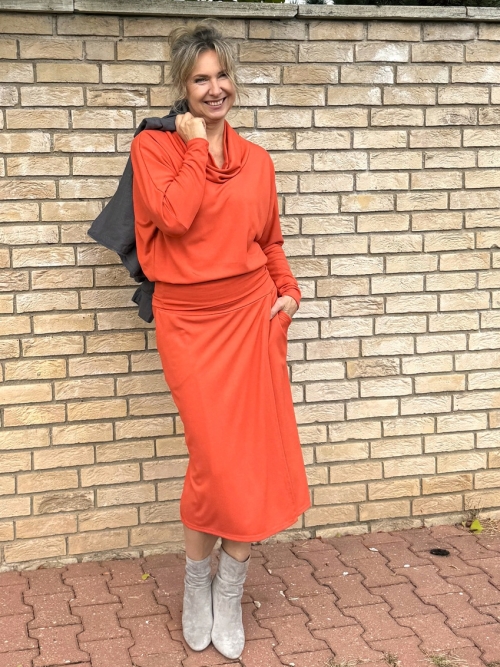 Překládaná midi sukně dýňově oranžová