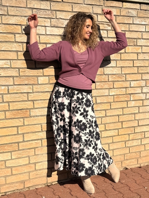 Volná sukně dlouhá černo bílý květ