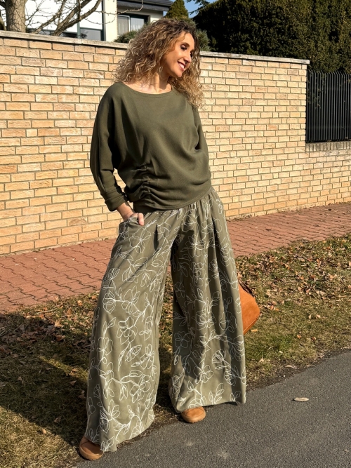 Kalhotová sukně dlouhá khaki s květy