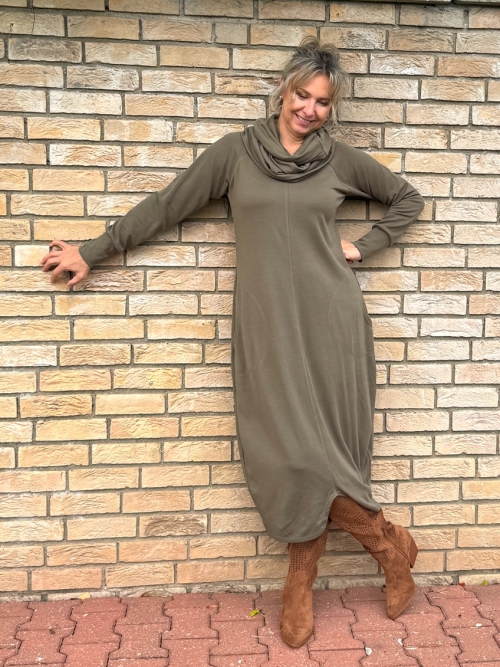 Dlouhé balonové šaty khaki s dlouhým rukávem