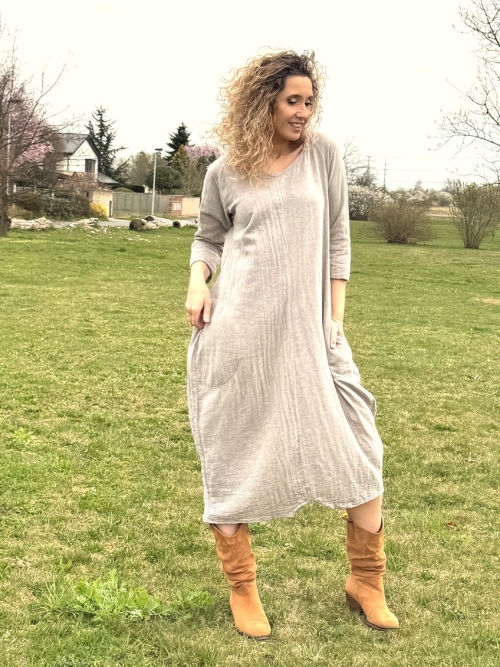 Mušelínové dlouhé balónové šaty režné