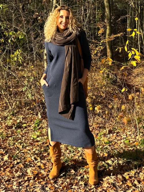 Svetrové šaty tmavě modré