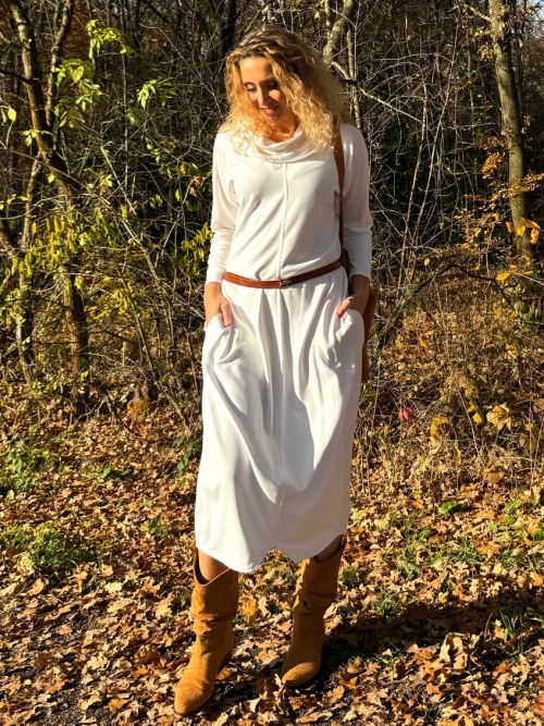 Dlouhé balonové šaty smetanové