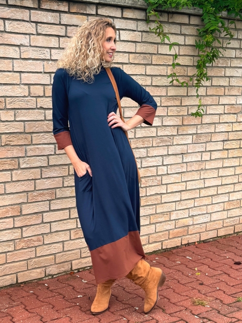 Zvonové šaty modro skořicové dlouhé