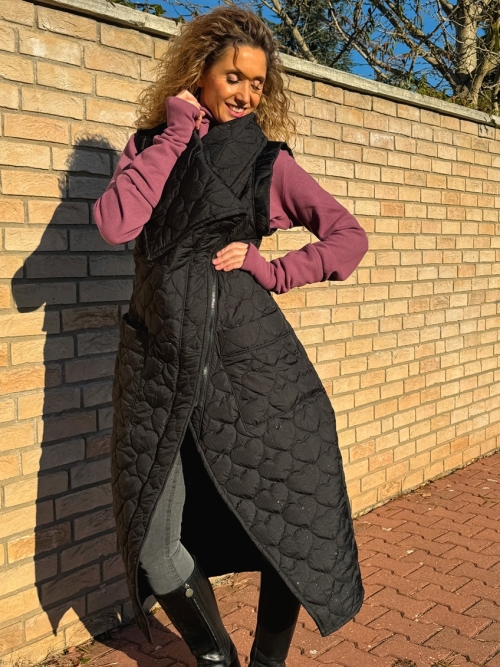 Vesta černá s leskem