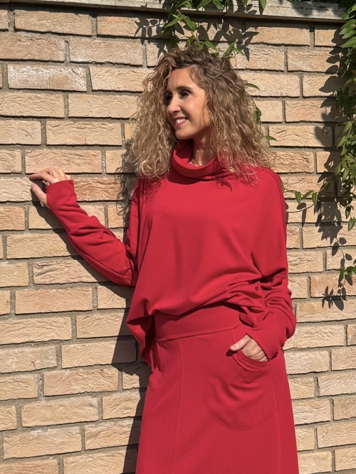 Volný rolák s rozparky tmavě červený 