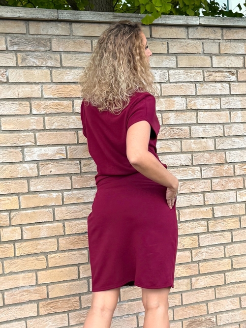 Šaty se zavinovací sukní krátké Burgundy