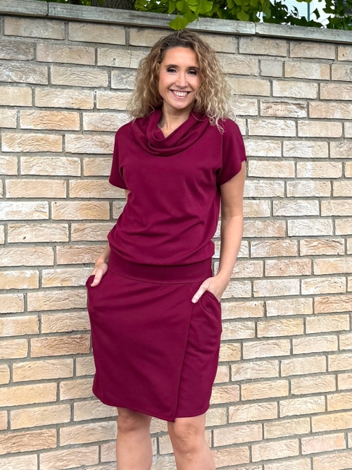 Šaty se zavinovací sukní krátké Burgundy