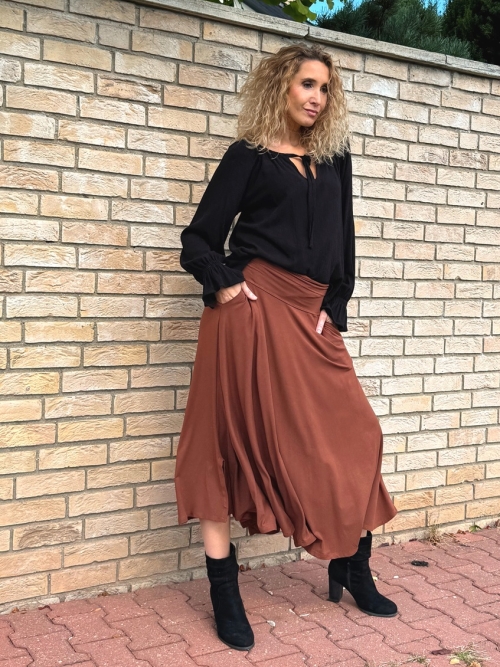 Volná sukně skořicová midi